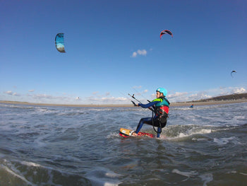 Jasmine Wallis - Kitesurfing in China