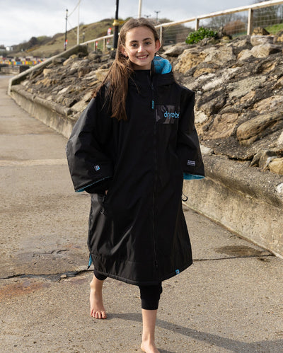 Kids Dryrobe® black blue remix by the sea