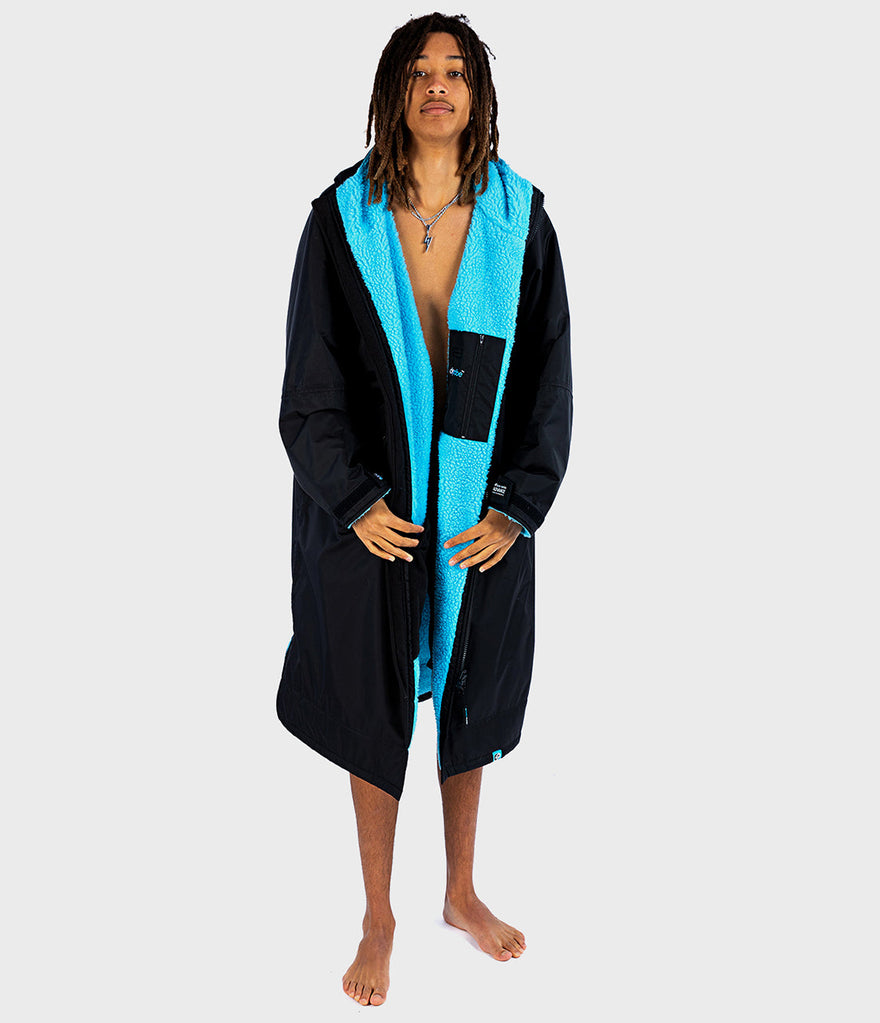 dryrobe® - The ultimate outdoor changing robe – Dryrobe® Europe