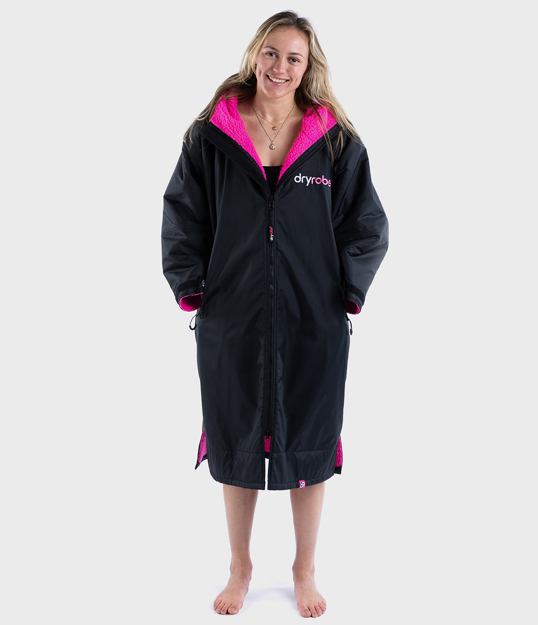 dryrobe® - The ultimate outdoor changing robe – Dryrobe® Europe