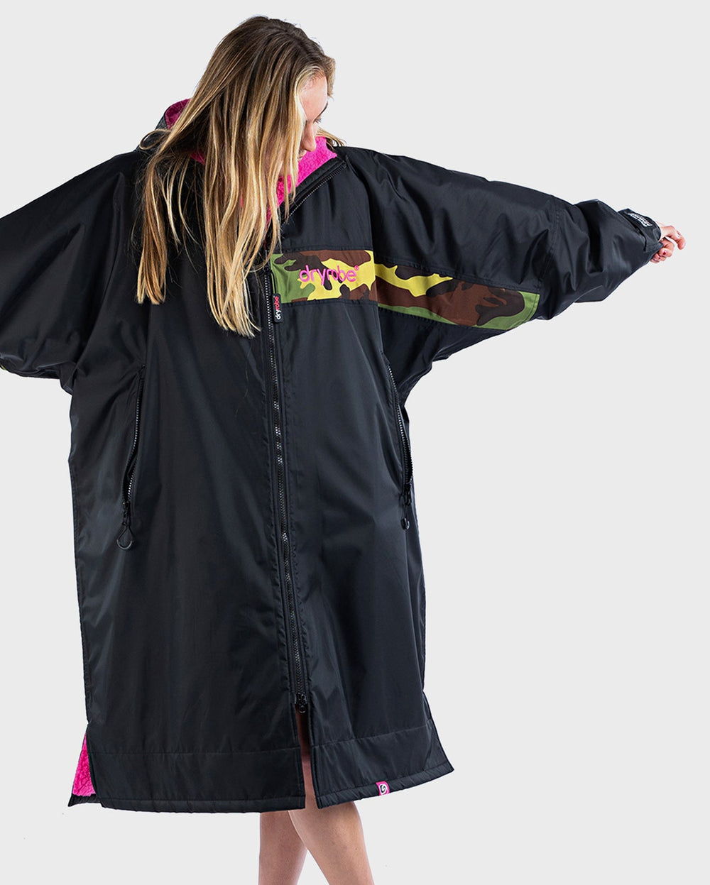 REWORK Black Camo Pink Long Sleeve Adult Changing Robe – Dryrobe® Europe