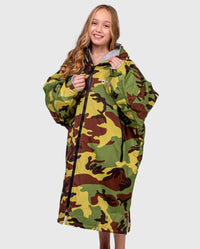 Girl wearing Camo Grey dryrobe® Advance Kids Long Sleeve